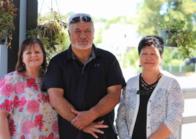 Vicki Woodley (BlueScope), Piki Jakeman (Cultural Adviser to New Zealand Steel) and Riki Minhinnick (Chief of Ngāti Te Ata)